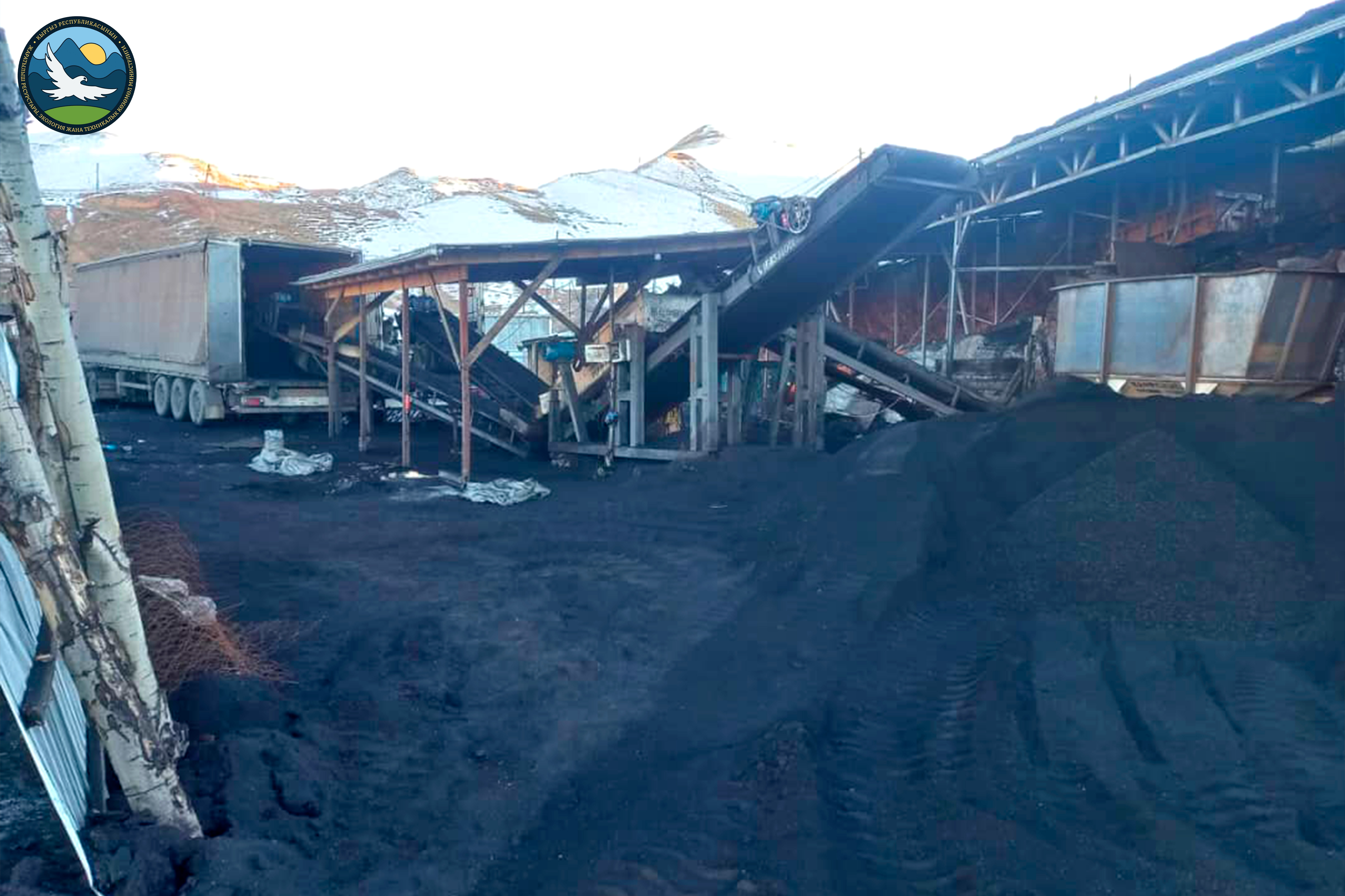 Баткен районундагы Толукбай кенине абаны булгагандыгы үчүн айып пул салынып, сот иши козголду