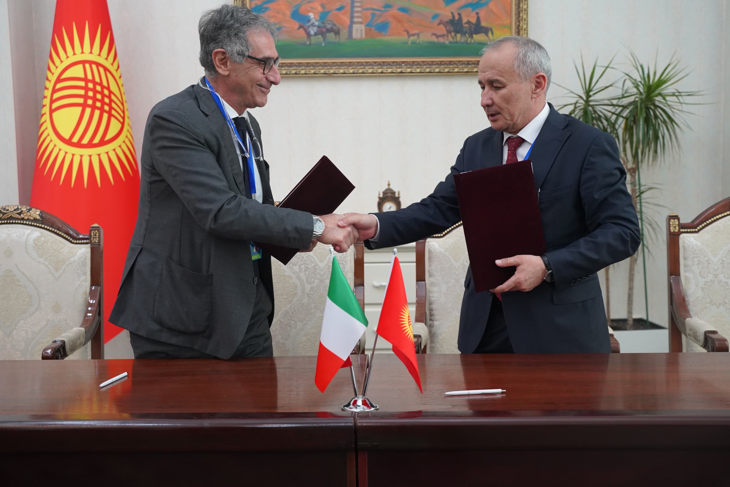 Двусторонние встречи министра М. Машиева в рамках Международной конференции «Глобальный горный диалог во имя устойчивого развития на пути к саммиту Бишкек+25»