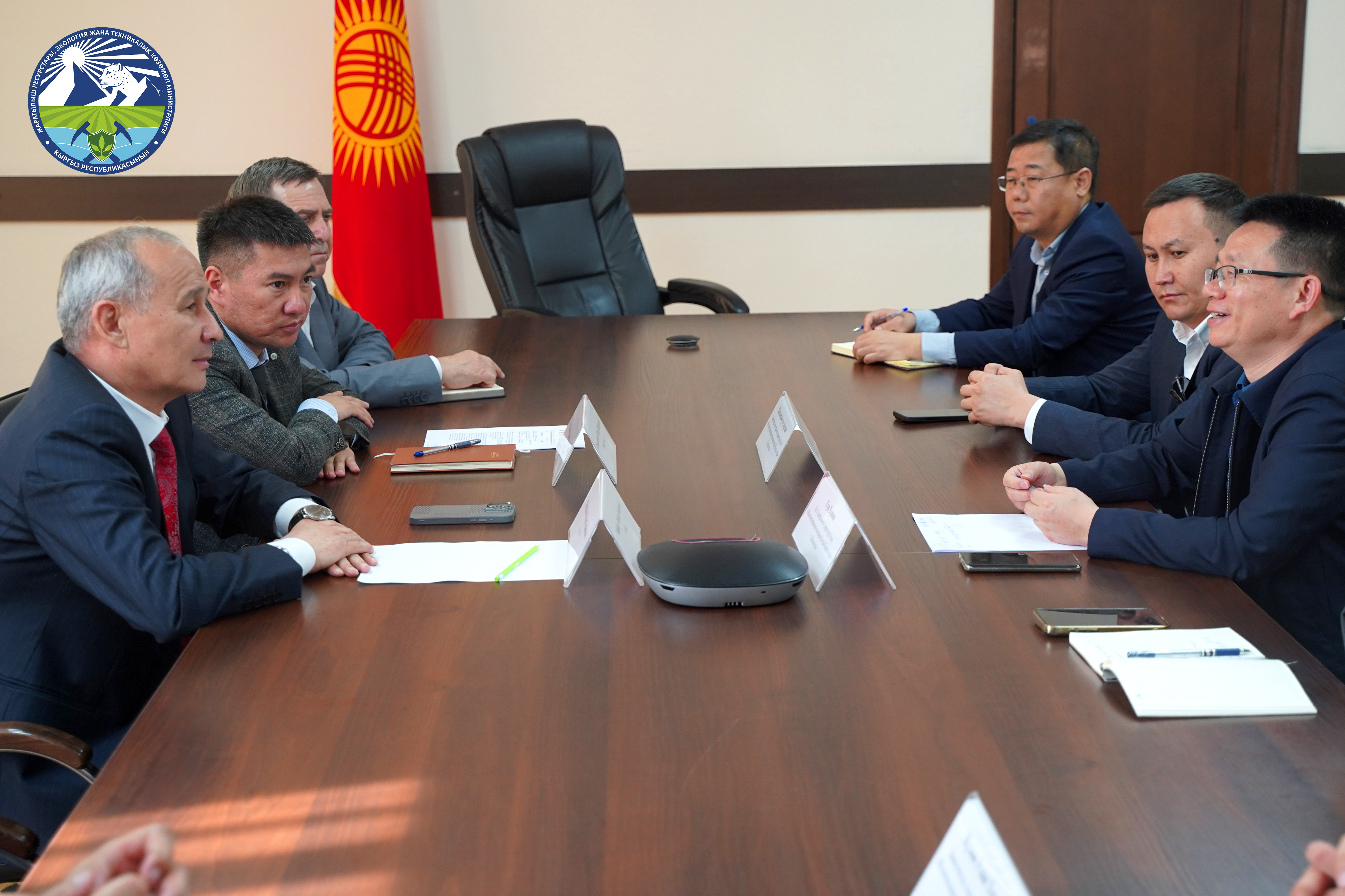 Встреча министра М. Машиева с представителями железнодорожной компании "Кытай–Кыргызстан–Узбекистан"