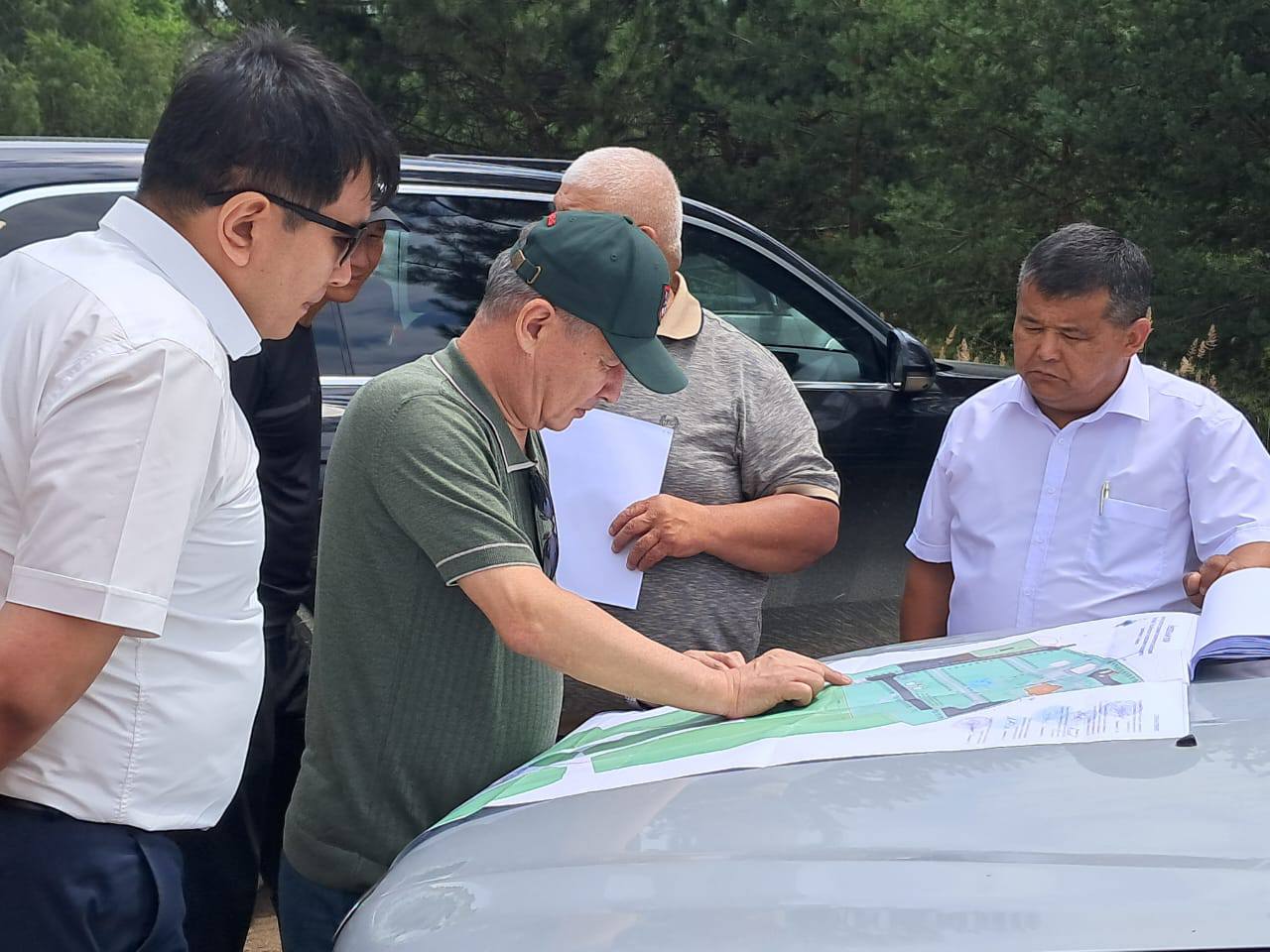 Министр М. Машиев посетил Иссык-Кульский заповедник в селе Ананьево