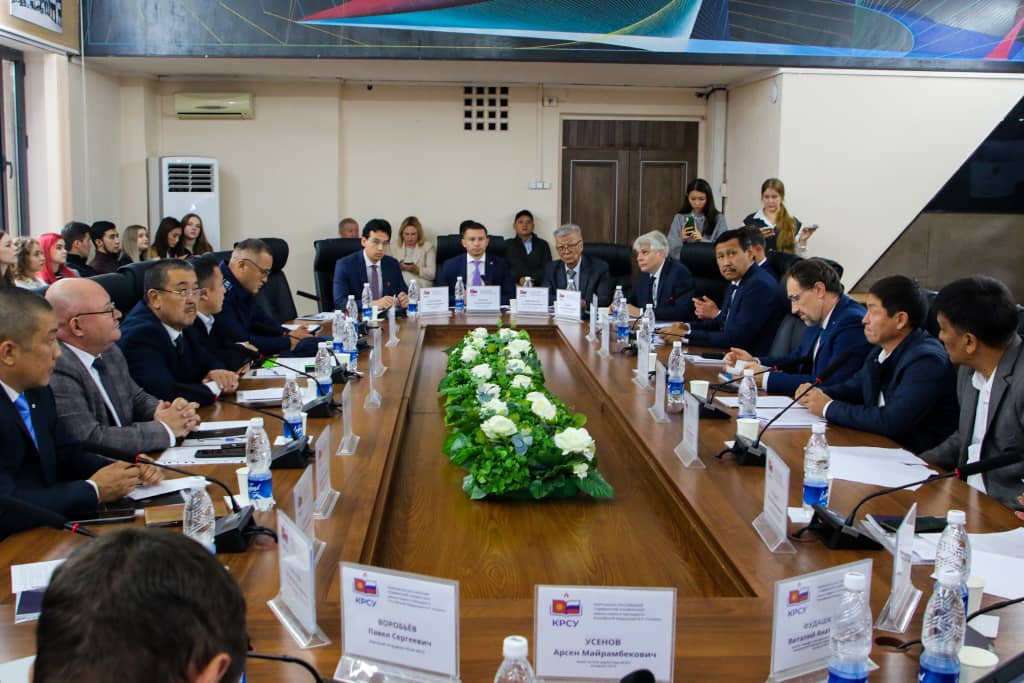 Сотрудники Минприроды приняли участие в международной конференции “Город и транспорт”