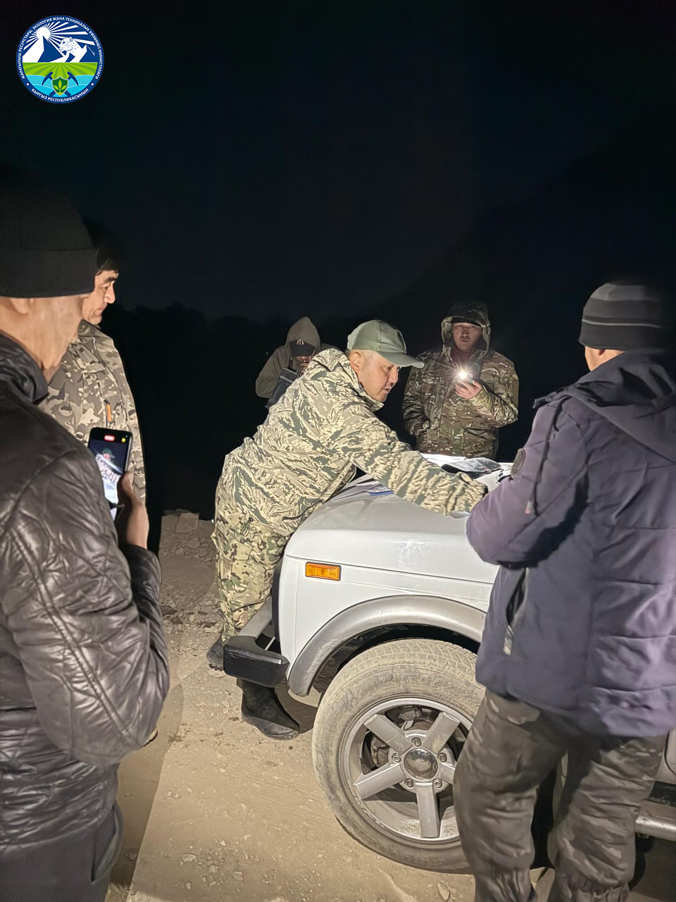 Ош регионалдык башкармалыгынын Өзгөчө корголуучу жаратылыш аймактары жана биотүрдүүлүк бөлүмүнүн кызматкерлери, ошондой эле Набу уюмунун Барс 2 тобунун өкүлдөрү менен биргеликте Ноокат районундагы Чечме-Сай жана Чили-Сай участкаларында аң-уулоо эрежелерин бузган жарандар аныкталды.