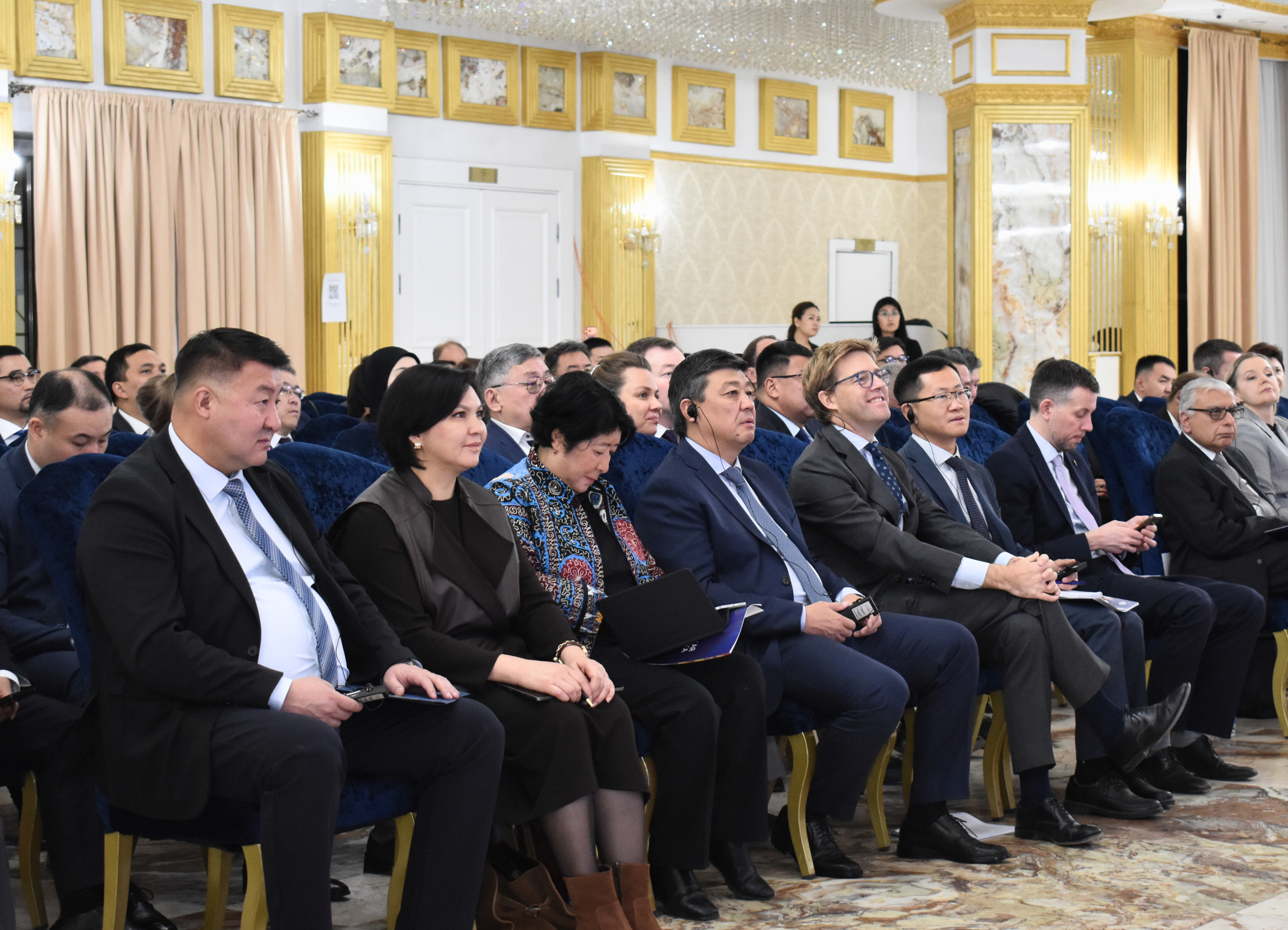 БИШКЕК, 4 декабря 2025 г. – Повышение устойчивости экономики Кыргызстана открывает стране возможность ускорить экономическую трансформацию, создавать рабочие места и защищать население от растущих климатических рисков. Об этом говорится в опубликованном сегодня Отчёте о климате и развитии Кыргызской Республики (CCDR) Группы Всемирного банка.