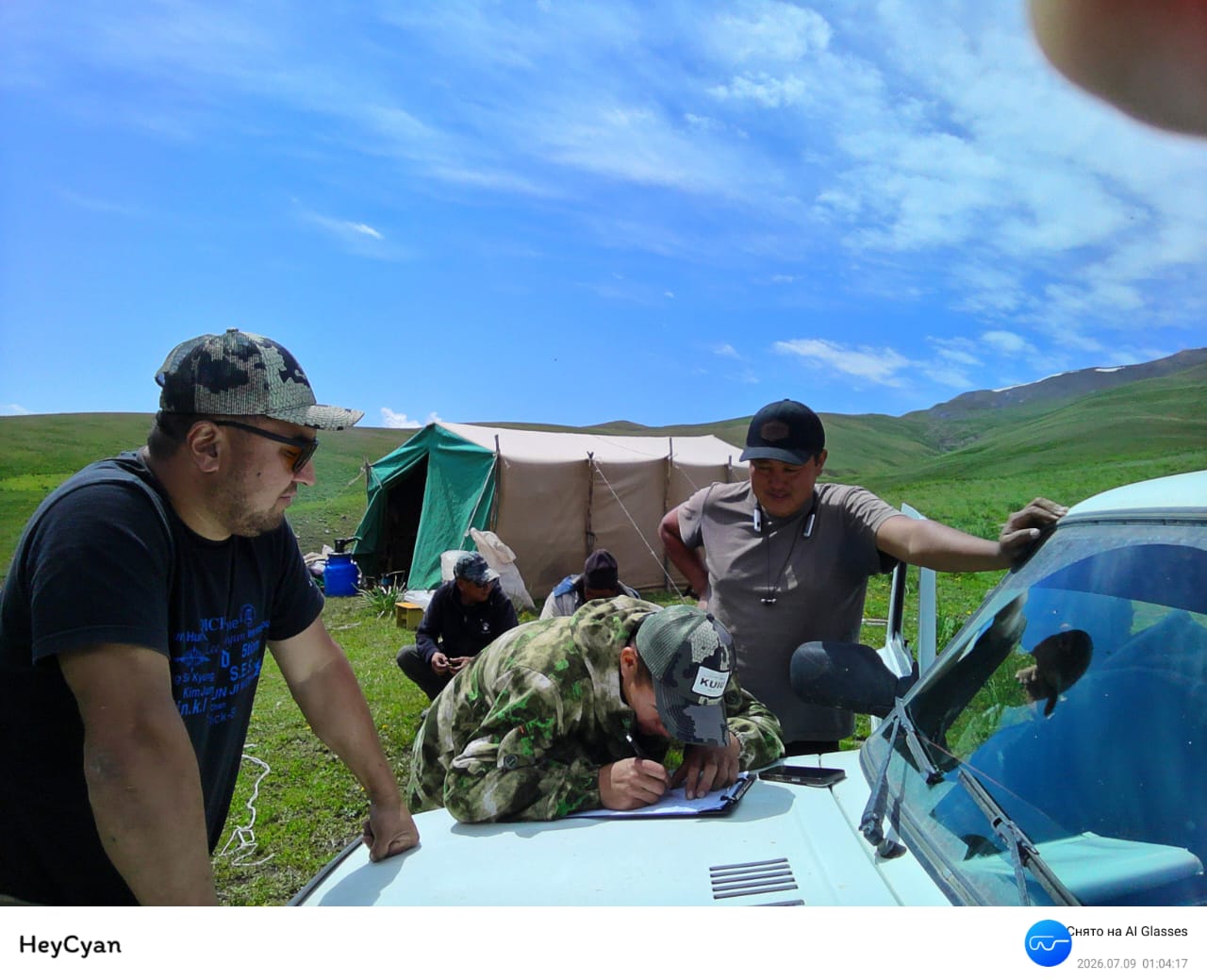 Ак Талаа районунун Жылаңач жайлоосунан эч кандай урууксаат кагазы жок сайсыз 20 калибрдеги аңчылык куралды колдонуп жүргөн Ак Талаа районун Конорчок айылынын тургуну М.А.К. аттуу жараан кармалды. Алынган курал Ак Талаа РИИБне иликтөөгө өткөрүлүп берилди