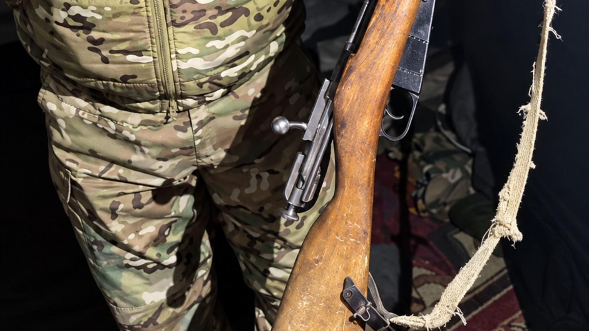 Нарында мыйзамсыз ок атуучу курал алып жүргөн жаранга 12 500 сом айып пул салынды